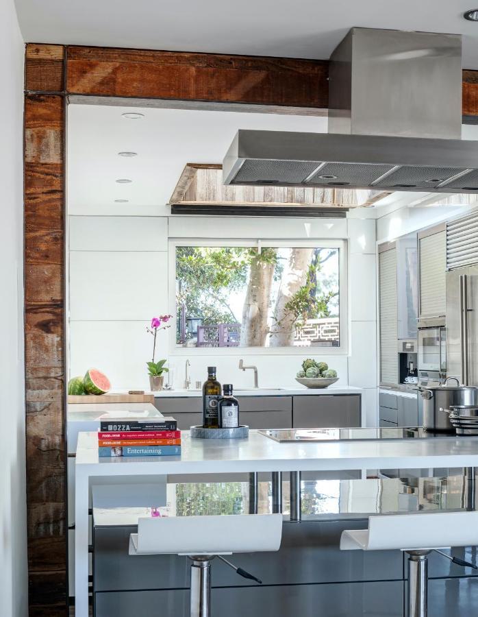 Hébergement de vacances 5m New 4br Jetliner View Modern West Hollywood Hills Oasis