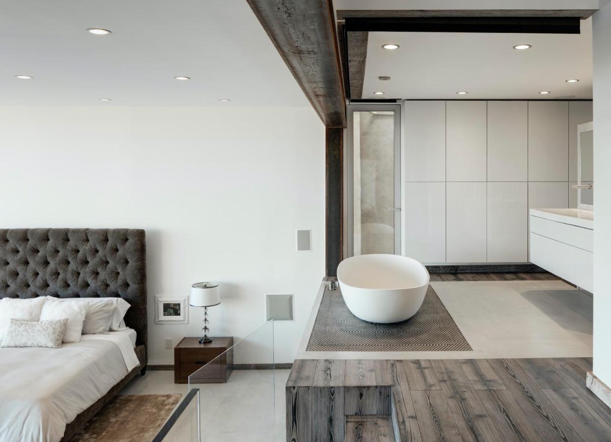 Hébergement de vacances 5m New 4br Jetliner View Modern West Hollywood Hills Oasis